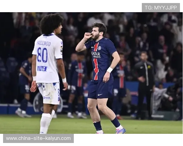 巴黎圣日耳曼冬窗零引援，依靠现有阵容应对多线作战